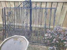 Pair of Decorative Heavy and Solid Metal/Iron Driveway Gates