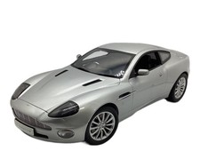 KYOSHO 1/12 Aston Martin V12 Vanquish Silver Diecast Model w/Art Box