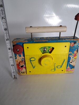 1960s Fisher Price TV-Radio Farmer in the Dell Music Box #166 Made