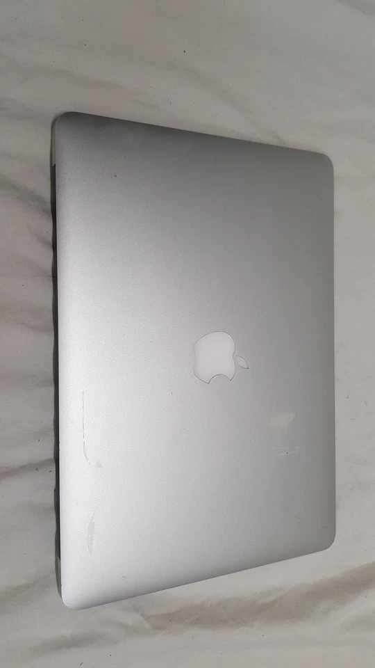 Apple MacBook Air 13" 2017 · i7 · 8GB · 250GB, photo 3 of 5