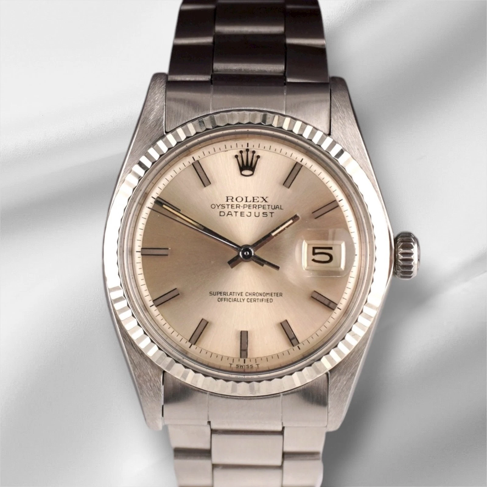 Rolex — Rolex 36mm Datejust Mens Stainless Steel Watch Fluted Oyster Silver Dial 1601