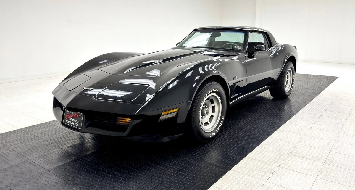Folleto De Ventas Original De Chevrolet Corvette 1980 Con Póster - Coleccionismo