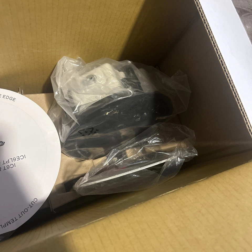 1x Altavoz de techo de 2 vías Crestron Saros IC6VLPT-W-T 6" (blanco) Foto 4 de 4