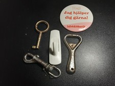 صور ومقتنيات OBJECTS PICTURED