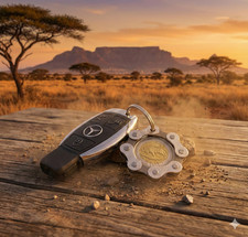 Commemorative Genuine South African 5 Rand Coin Crafted Keychain 2004 Bike Chain