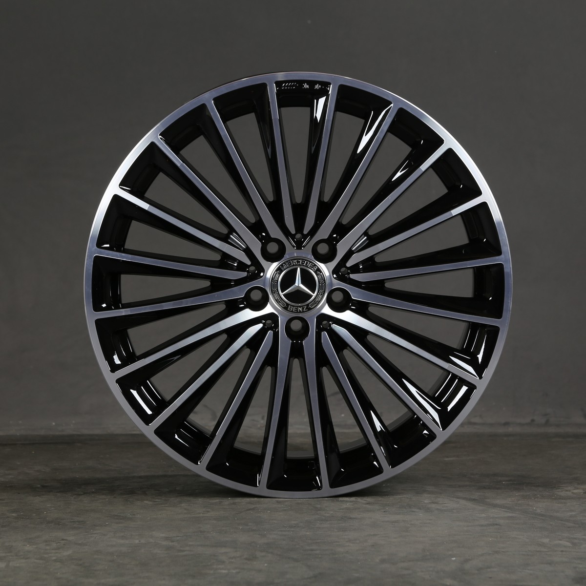 メル12050 20 Inch Mercedes GLC X254 C254 AMG A2544010800 A2544010900