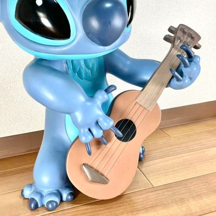 Lilo & Stitch guitar big figure pottery alien prototype Disney