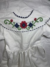 Vintage Montgomery Wards white girls dress flower embroidery 6526/2 - Size 6X