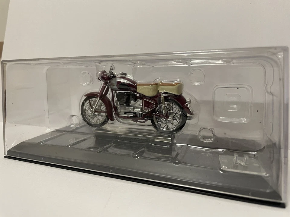 Modell Motorrad 1:24 Simson 425 S Atlas Kollektion DDR Motorcycles in Vitrine - Bild 3 von 4