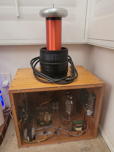 Museum Quality Vacuum Tube Tesla Coil w/ Staccato Control 22" Arcs