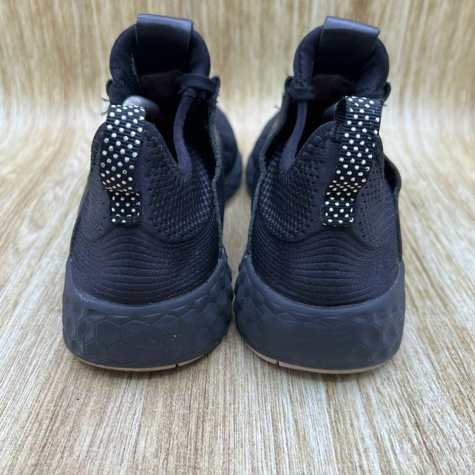 Women's 8.5 - New Balance x Disney Fresh Foam Cruz v1 ‘Minnie Rocks the Dots’ - Image 4 of 4