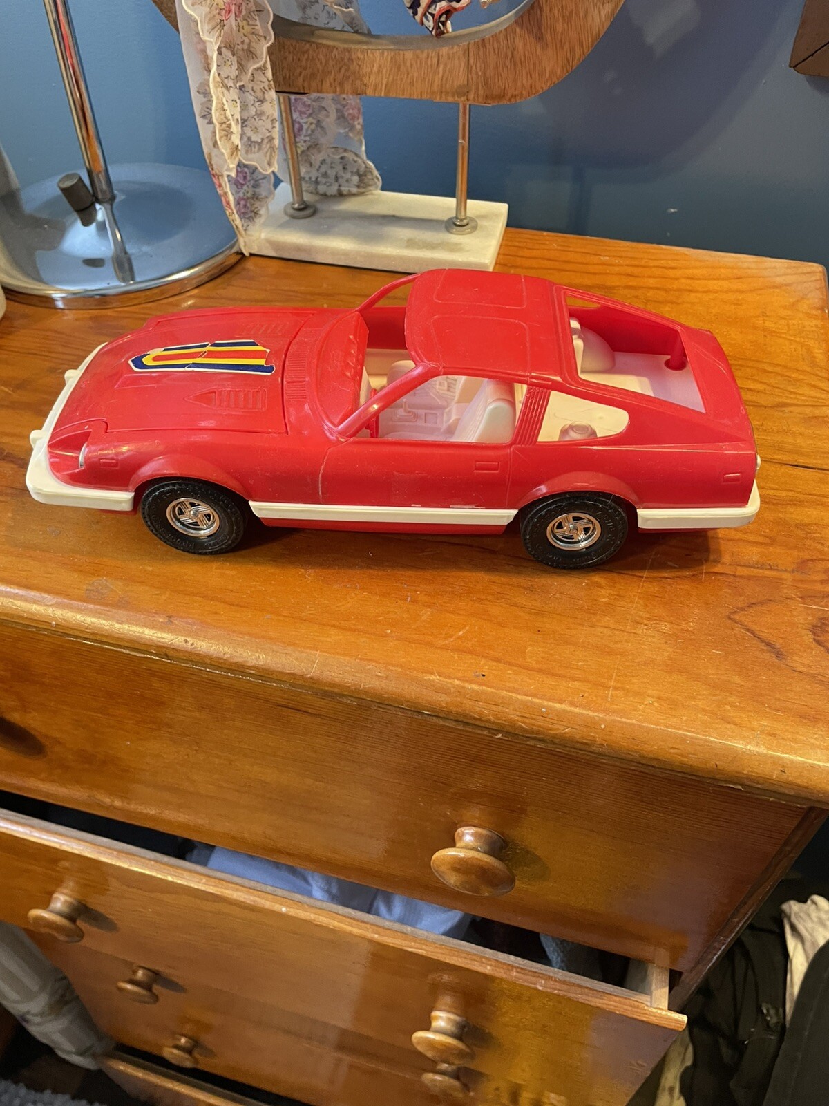 Picture 2 of 8