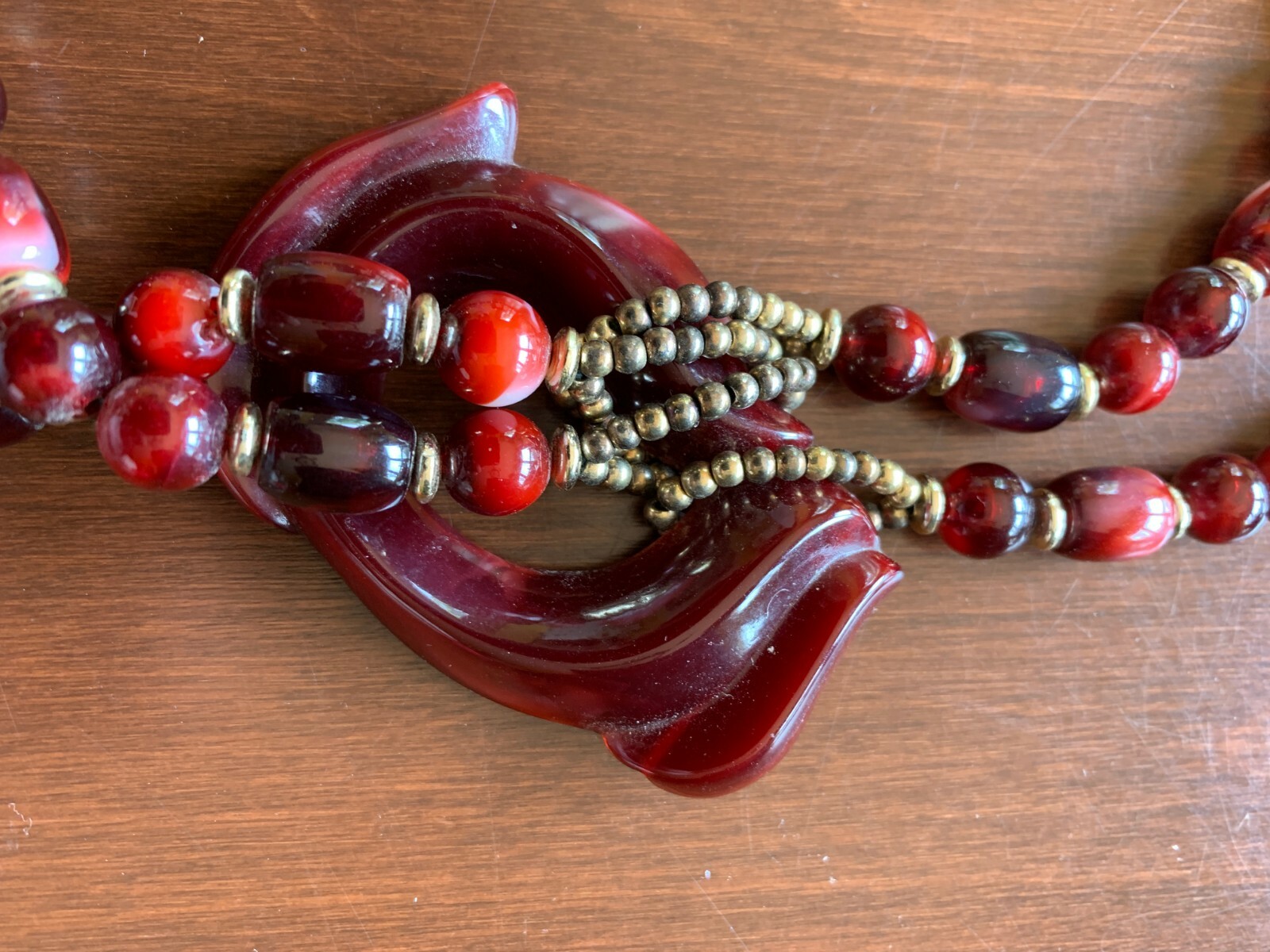 Lucite Marbled Cranberry Plastic Statement Beaded… - image 2