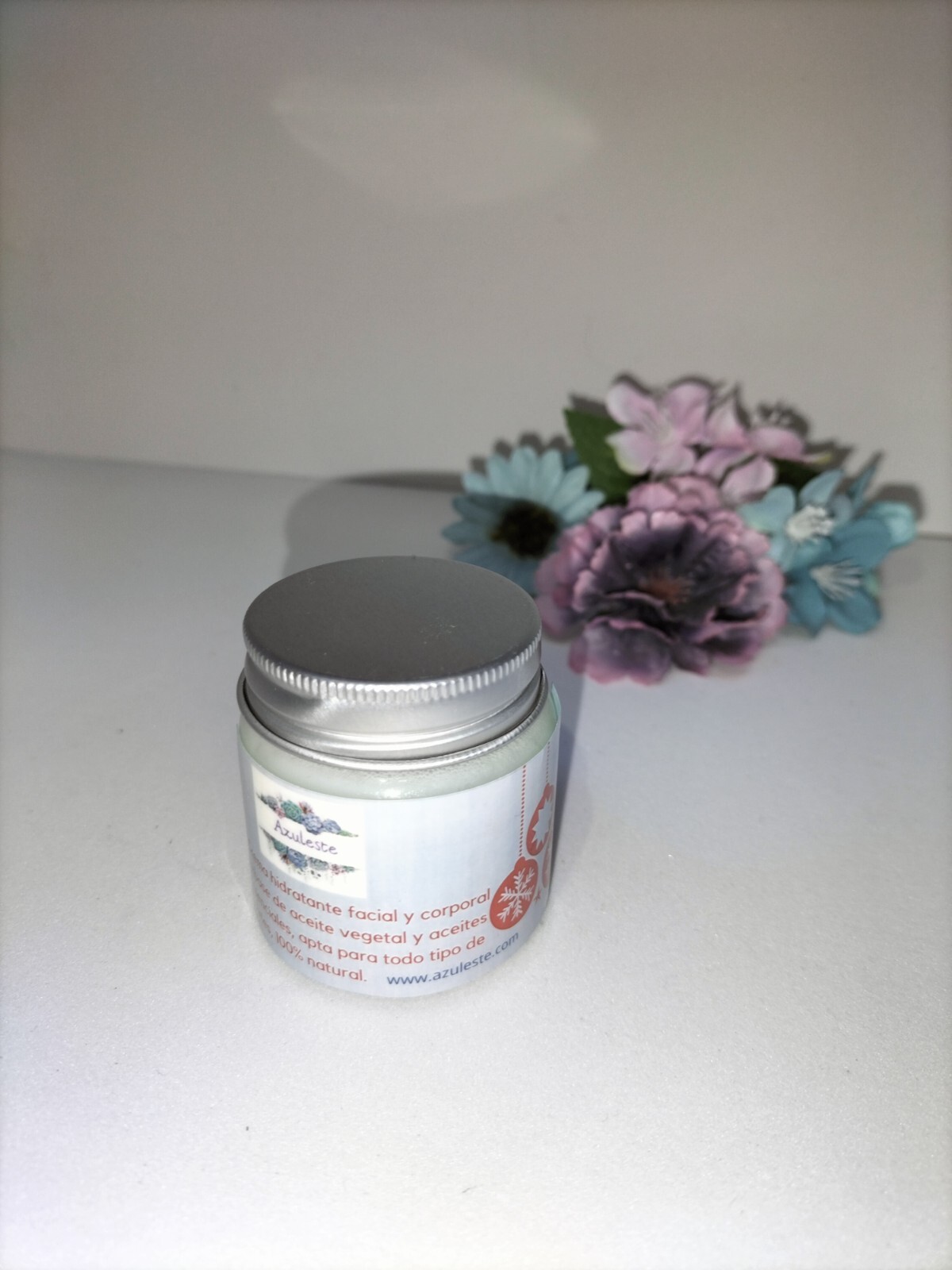 Crema hidratante natural con aceites esenciales