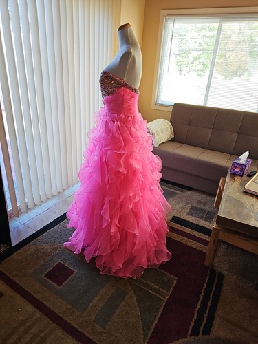 Night Moves 6606 Prom Dress Strapless Ruffled Bottom Barbie Hot Pink Size 10 EUC - Picture 6 of 9