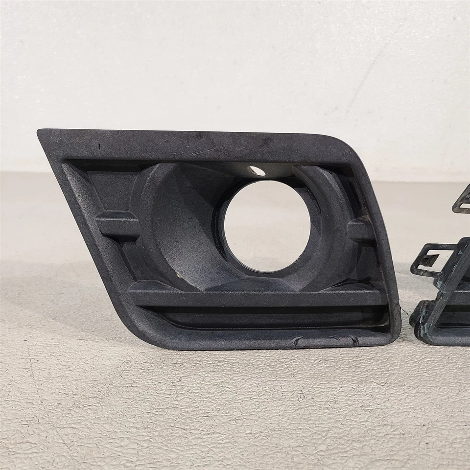 Juego de bisel antiniebla 14-15 Camaro Ss par Lh Rh Aa7390 Foto 2 de 4