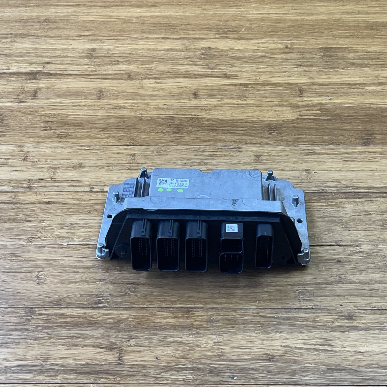 BMW i8 2014-2020 Electronic control unit