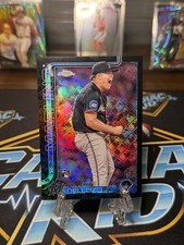 2025 Topps Chrome - Valente Bellozo #122 Black Geometric Logofractor /10 (RC)
