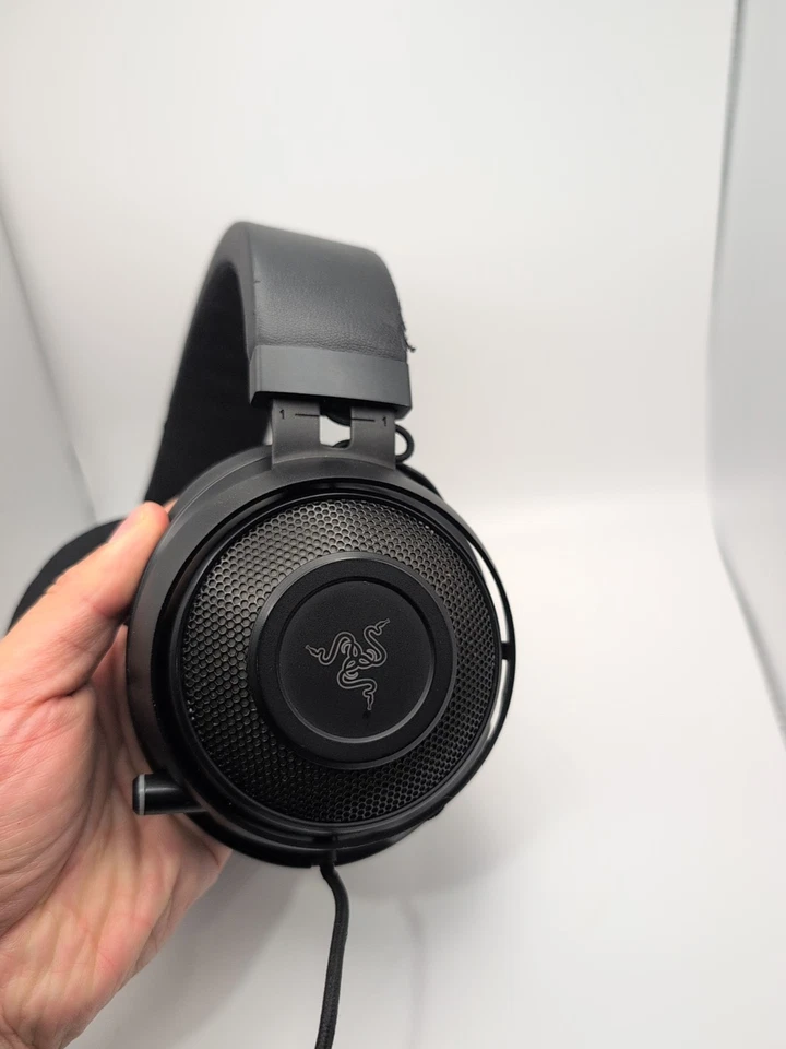 Razer Kraken Ultimate Over the Head RGB USB Wired Gaming Headset Black (H2 #32) - Image 3 of 4