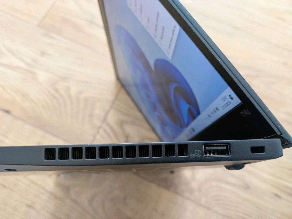 Lenovo ThinkPad T14s G1 · i7-10610U · 16GB · 256GB, photo 3 of 5