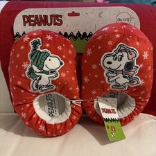 Peanuts Snoopy Slippers Kids Child Sz 11/12 Red  White Snowflakes  Ice Skating
