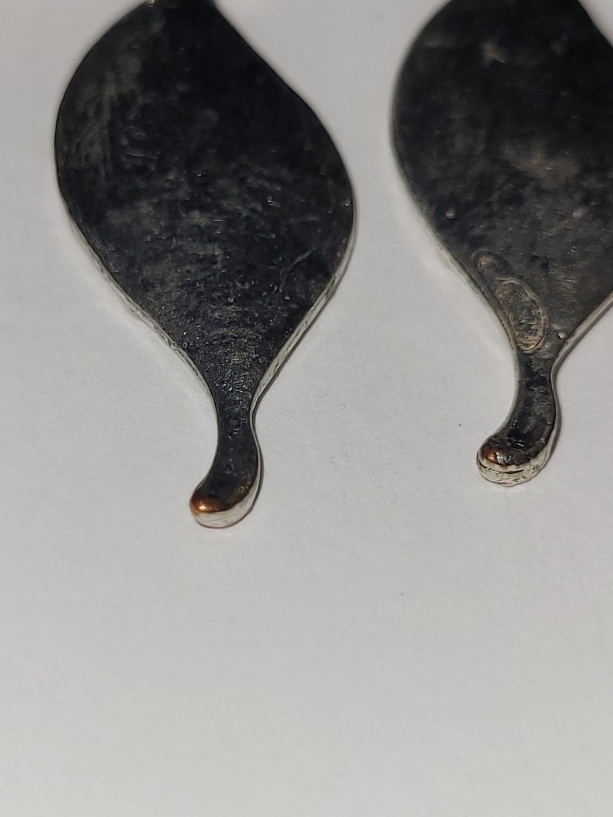 Silvertone Leaf Dangle Leverback Statement Earrin… - image 16