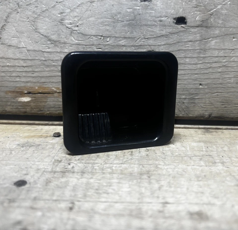 93-02 PONTIAC FIREBIRD CHEVY CAMARO ASH TRAY INSERT COIN BIN OEM USED  - Image 2 of 4