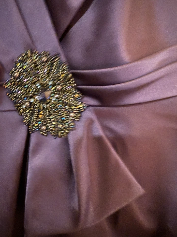 Precioso Vestido Halter Satinado David Meister Talla 8 Nuevo Sin Etiquetas Foto 4 de 4