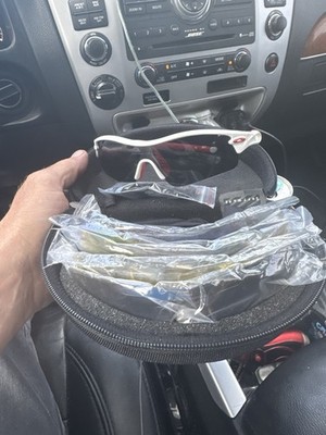 Oakley Radar Sunglasses   With 4 Interchangeable Lenses NEW