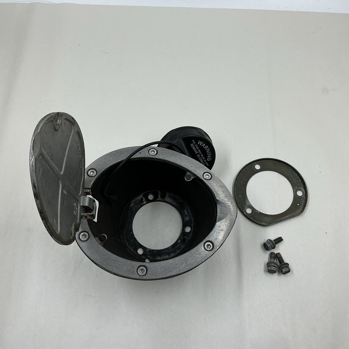 2006-12 Mitsubishi Eclipse Gas Fuel Tank Cap Cover Door Lid