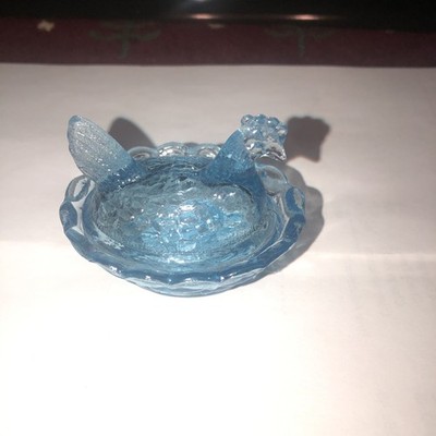 Boyd Glass Hen on Nest Chick Salt   Sky Blue Boyd 2nd 5 Years