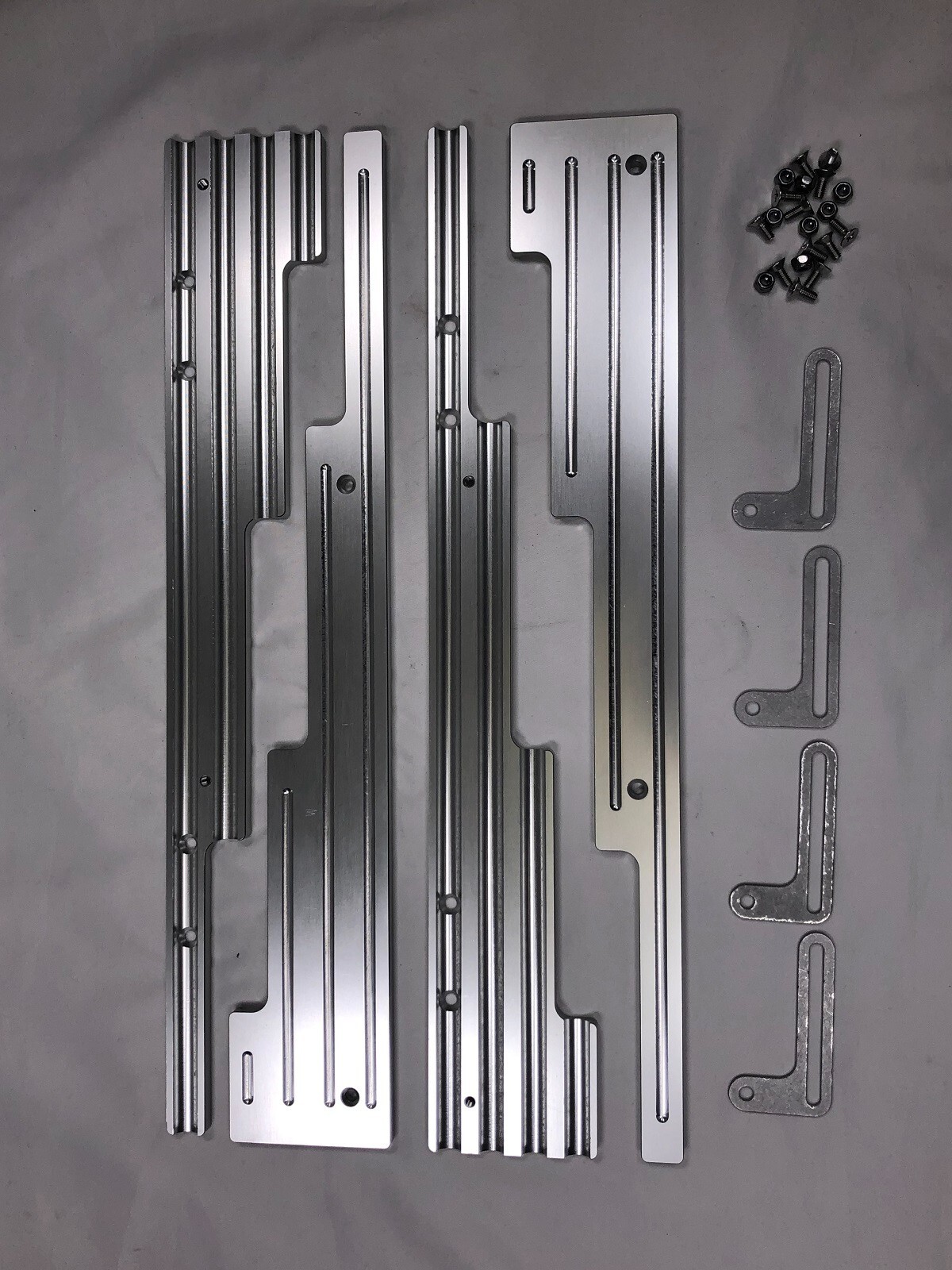 CNC Anodized Ball Milled Billet Aluminum Spark Plug Wire Loom Set SBF