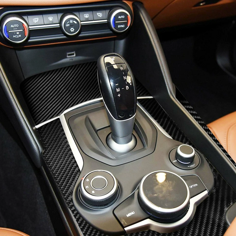 Крышка панели переключения передач центральной консоли из углеродного волокна для Alfa Romeo Giulia 2017-19 - Изображение 2 из 4