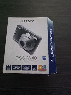 Sony Cyber-shot DSC-W40 / Kompakte Retro Digitalkamera / 6 MP / OVP 