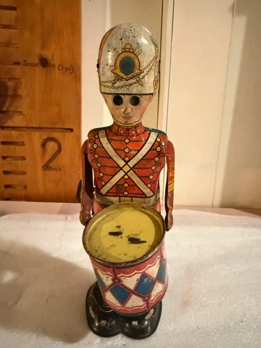 Antique MARX SOLDIER DRUMMER Tin Litho Wind Up Toy