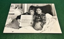 Vintage Print / John Lennon & Yoko Ono / Signed by Tom Hanley / 11x14