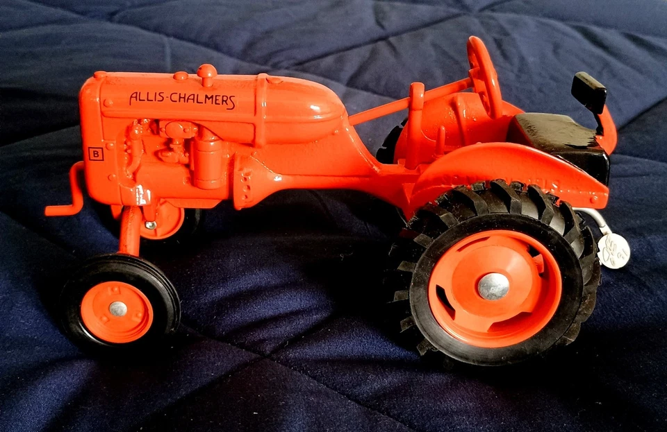 Tractor diecast Allis Chalmers B 1991 vintage modelos escala 1:16 Foto 4 de 4