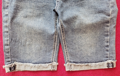 Jeans corti Vigoss bambina blu denim con polsini 5 tasche_taglia 12_farfalle borchiate - Foto 4 di 20