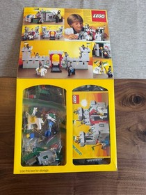 Vintage LEGO Set 6073 Knight's Castle 99.9% Complete w/ Box & Instructions