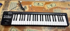 ROLAND A-49-BK/WH MIDI KEYBOARD CONTROLLER