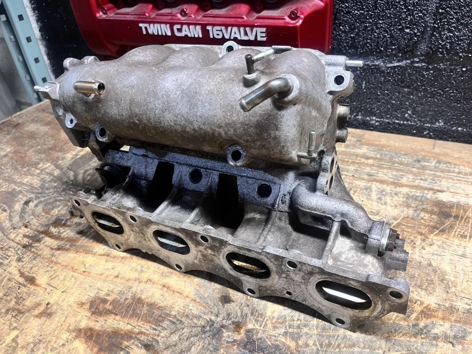 Mazda Miata MX-5 2001-2005 1,8 VVT colector de admisión de aire entrada superior inferior Foto 2 de 4