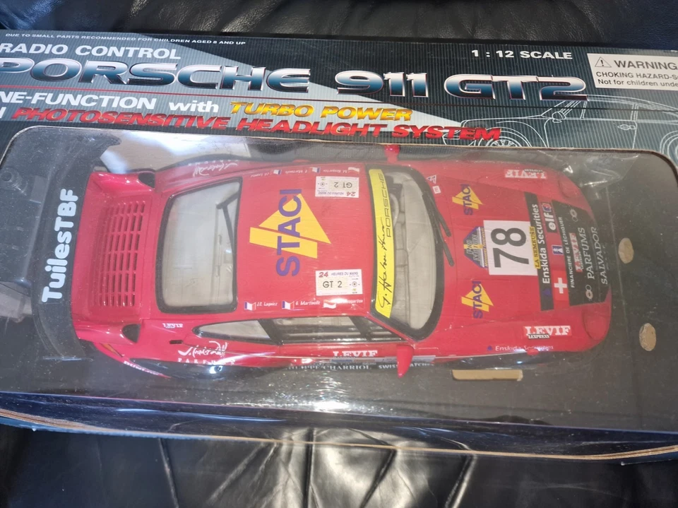 Official PORSCHE 911 GT2 Radio Control Car with TURBO POWER & HEADLIGHTS GP907R - Image 3 of 4