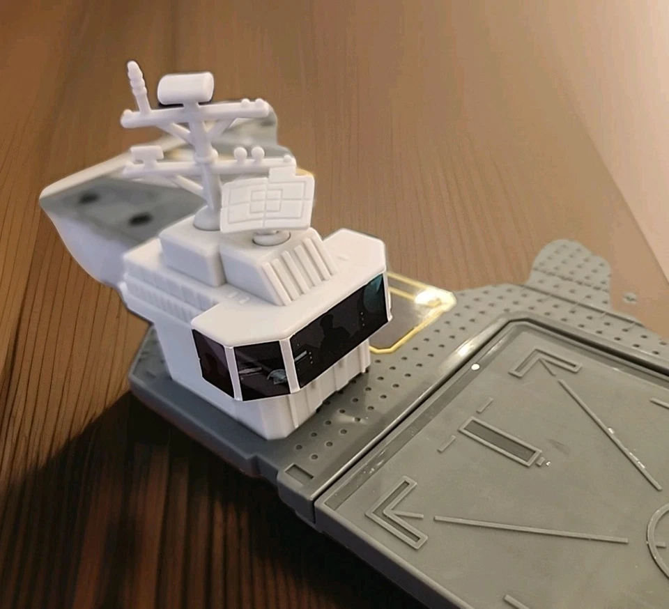 Portaaviones Matchbox Top Gun Maverick 2020 Mattel GNN28 Foto 4 de 4