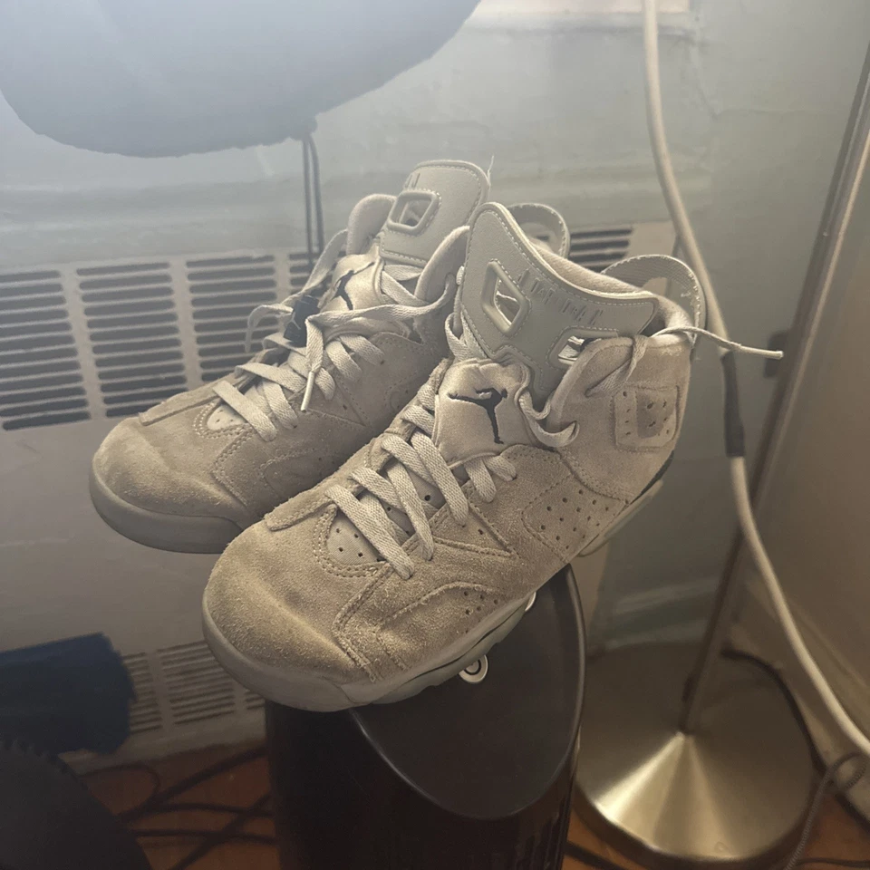 Air Jordan 6 Retro "Georgetown" GS 6.5Y / 8 Women’s (384665-012) - Image 2 of 4