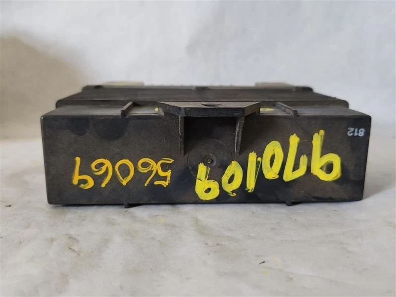 Chasis ECM ABS debajo del pasajero asiento delantero compatible con 91-97 ISUZU RODEO 3794363 Foto 3 de 4