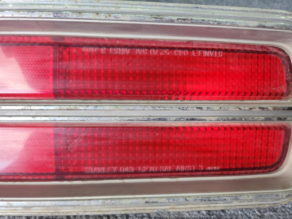 1974-1975 Dodge Colt Rear Tail Light Lamp Foto 4 de 4