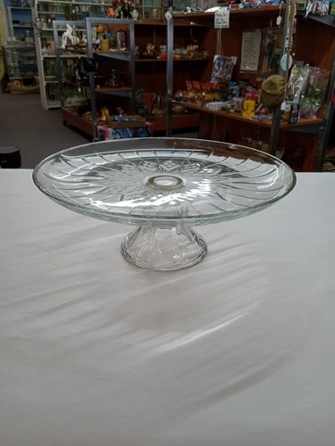 Vintage Anchor Hocking Canfield Glass Footed Cake Stand