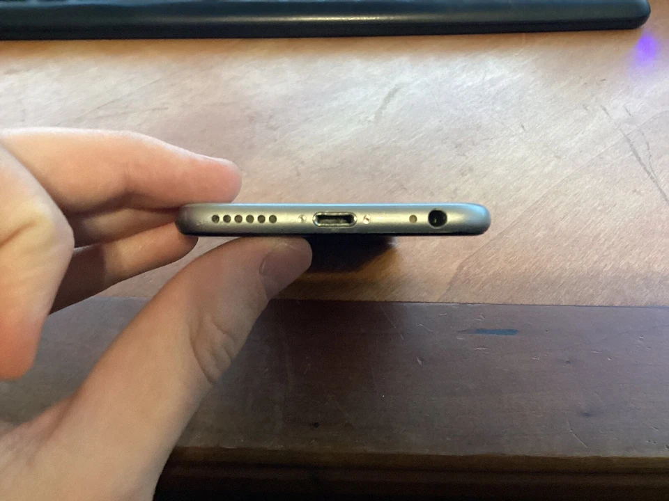 Apple iPhone 6 - A1549 - Plateado - Para piezas o reparación [TAL CUAL] Foto 3 de 4