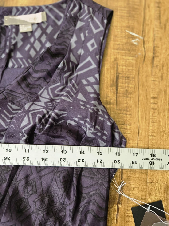 Mini vestido Love21 feminino de seda SP cinza ameixa forrado geométrico novo com etiquetas - Imagem 4 de 4