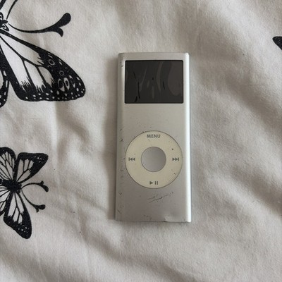 Apple iPod Nano A1199 2. Generation 4GB Silber Silver NA24